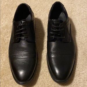 Men’s dress shoes